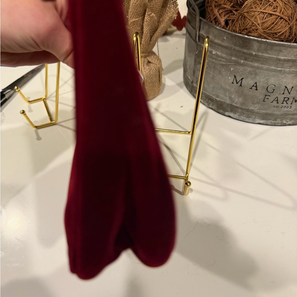 Gucci Deep Red Velvet Clutch with Gold Chain 100% Authentic. New! - Picture 6 of 8